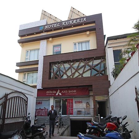 Oyo 8132 Hotel Kukreja Dehradun Exterior photo