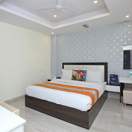 Oyo 8132 Hotel Kukreja Dehradun Exterior photo