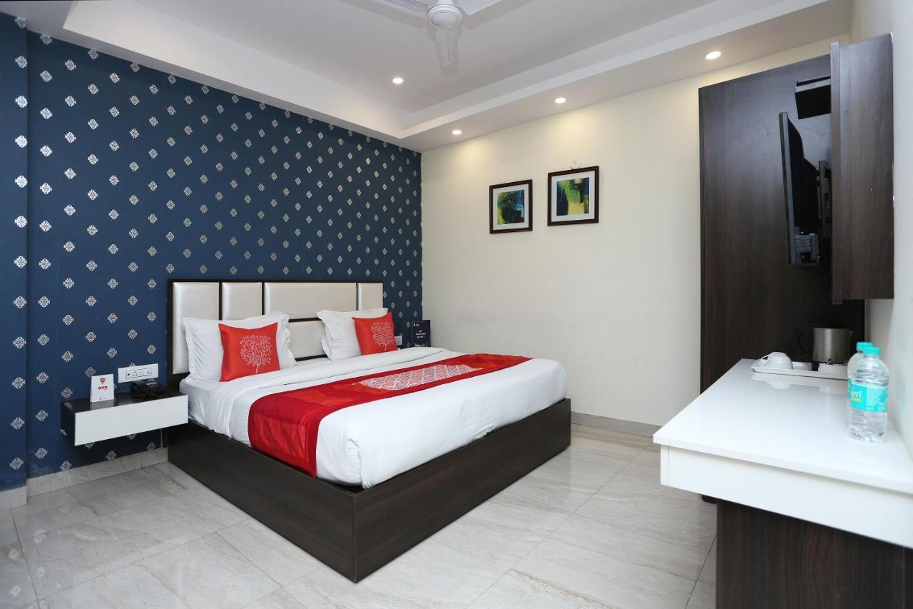 Oyo 8132 Hotel Kukreja Dehradun Exterior photo
